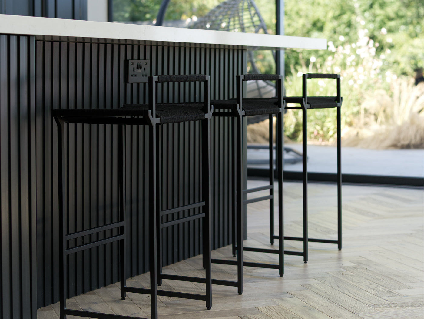 What’s the Right Bar Stool Height for a 90cm Counter?