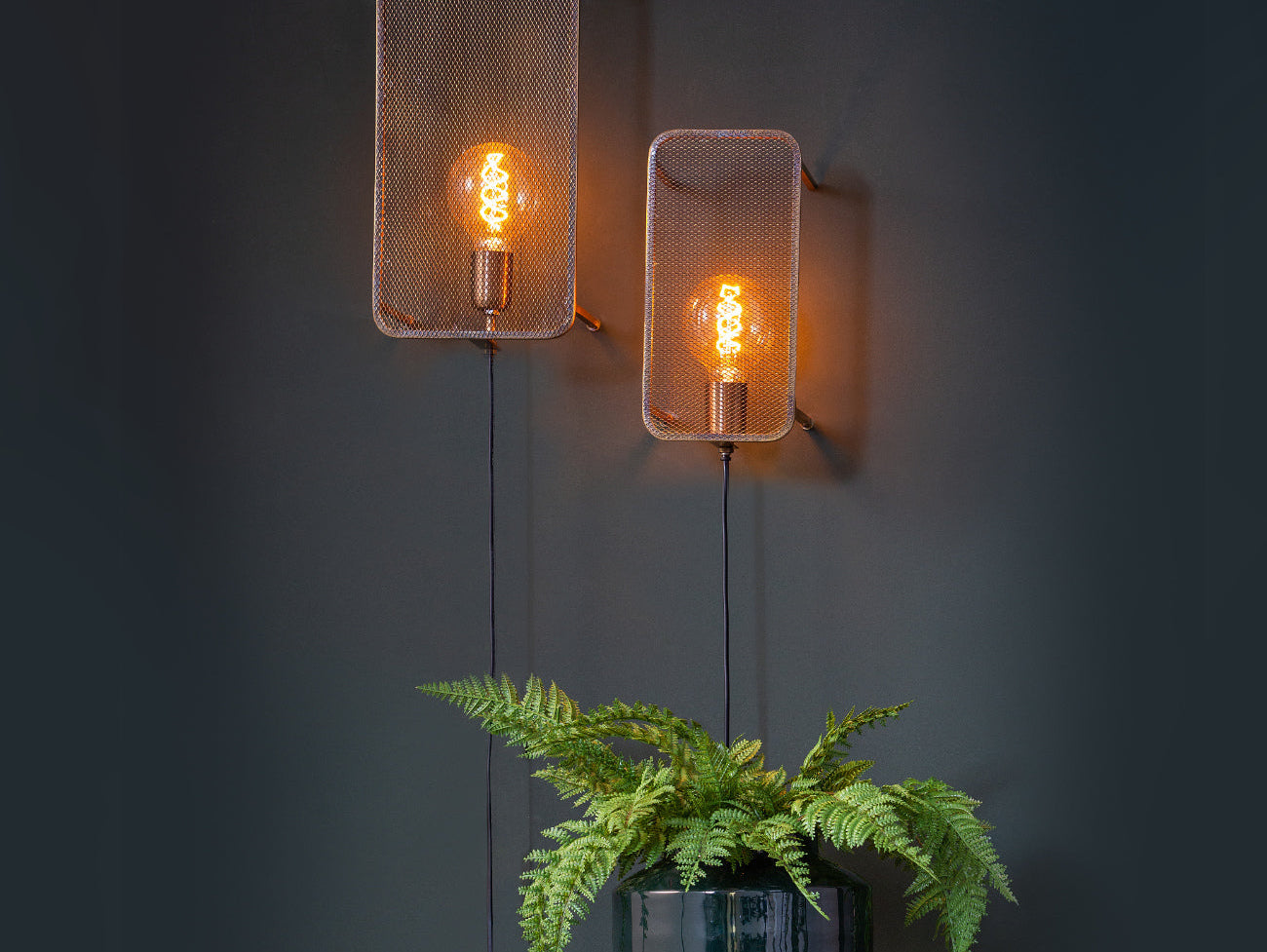 10 Tips For Painting Walls With Dark Colours