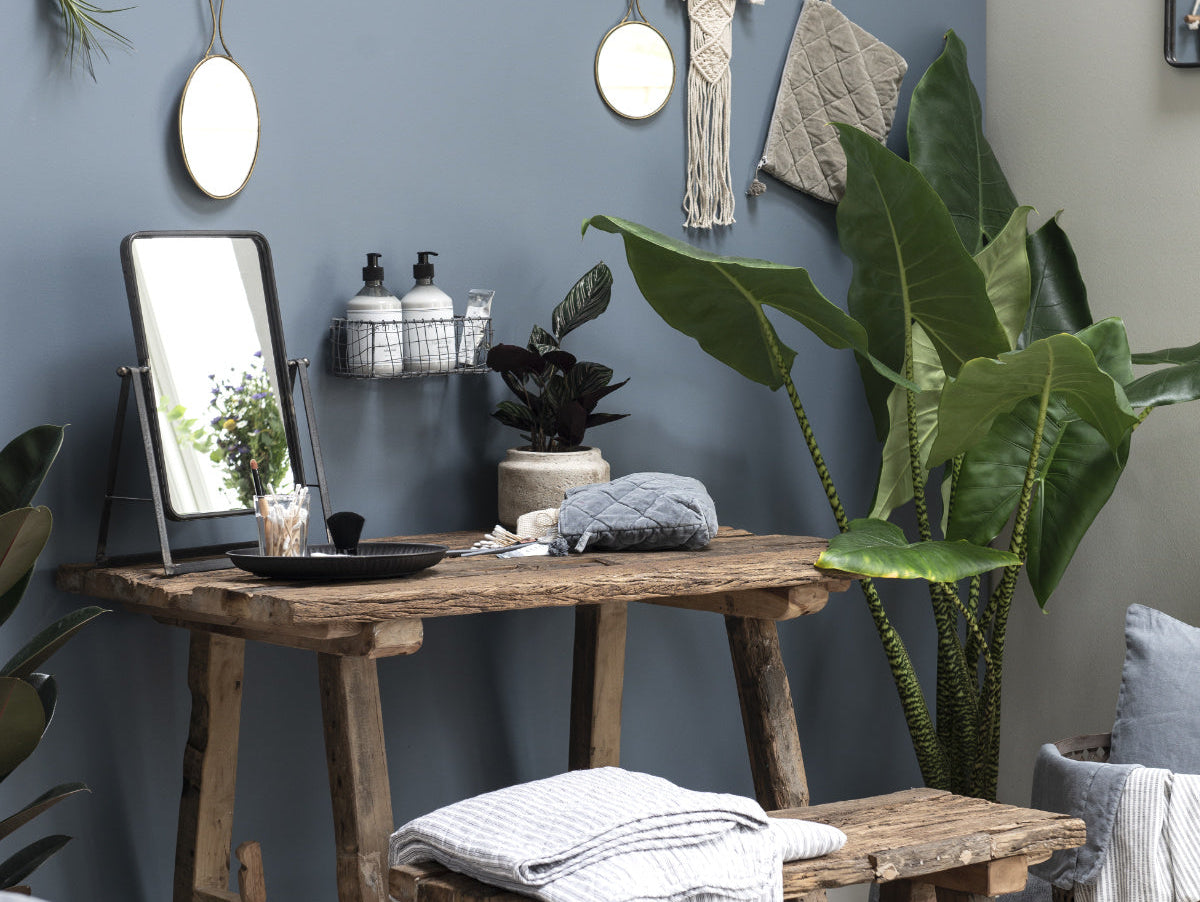 How to make a new home look old