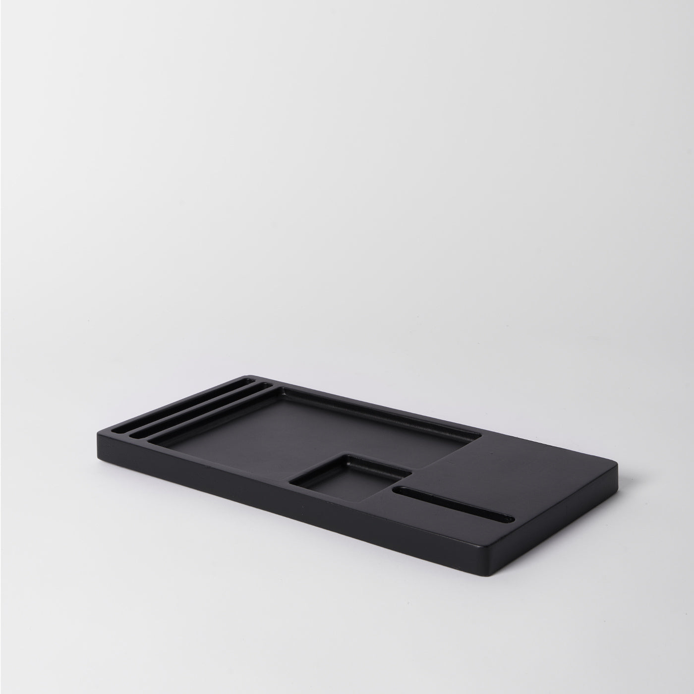 black desk tidy