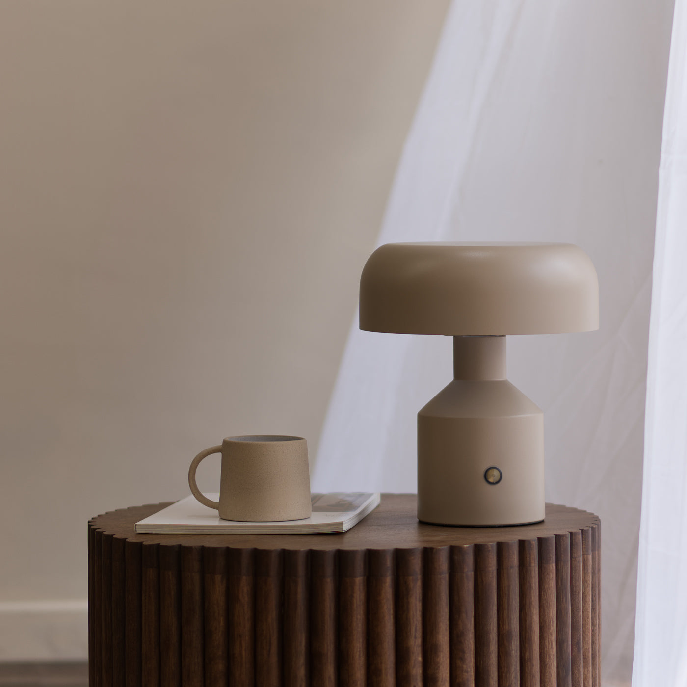 Dome table lamp