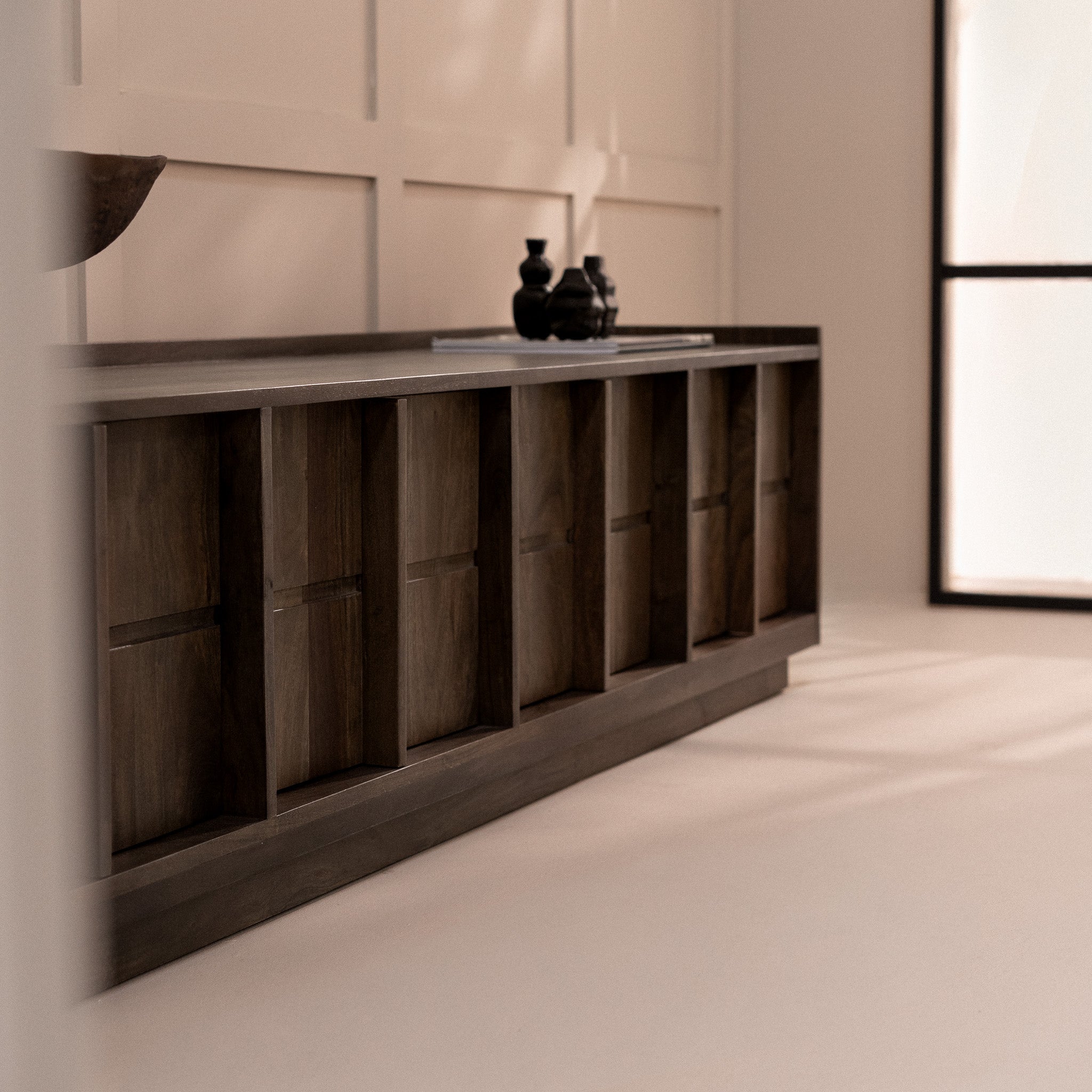 Paneled media unit