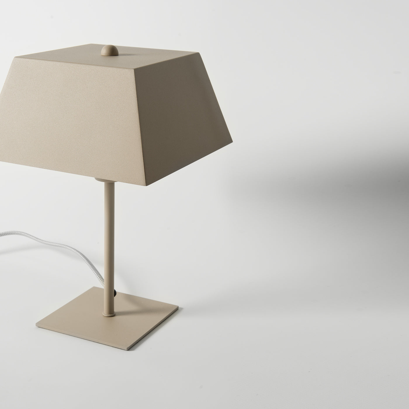 beige metal table lamp