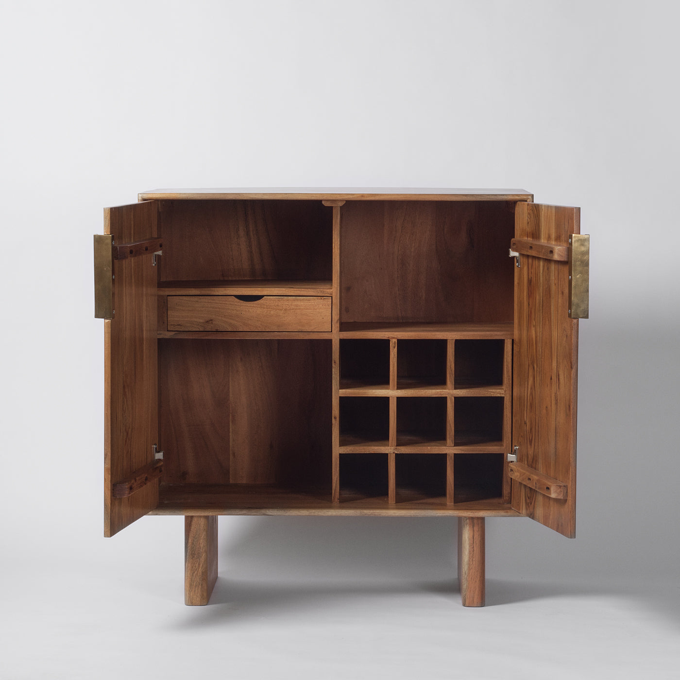 Acacia ribbed drinks cabinet