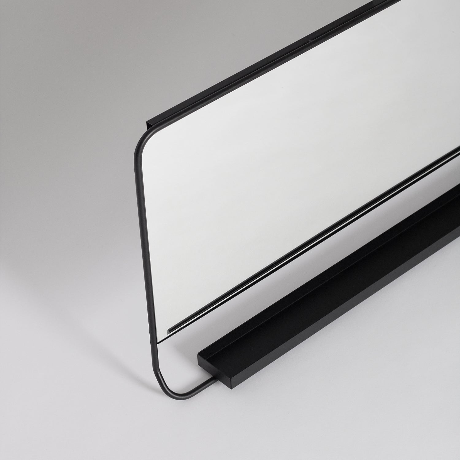 Black hallway mirror shelf