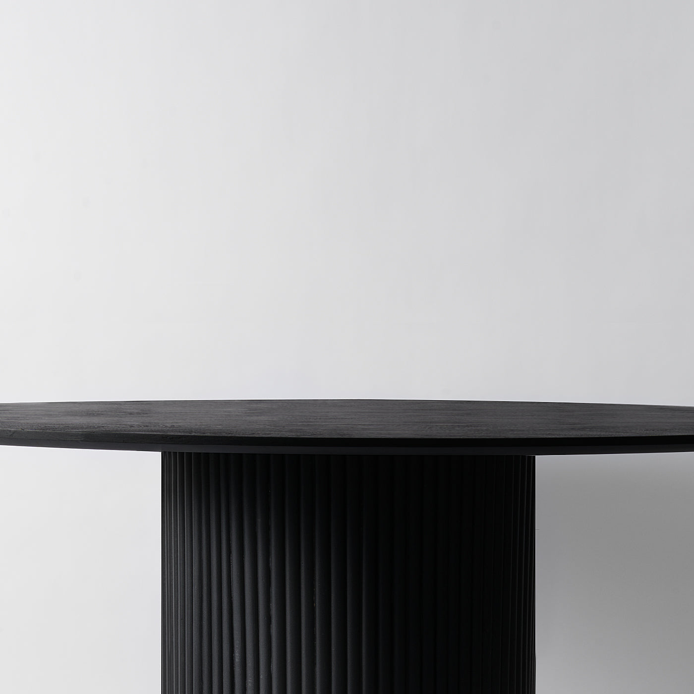 Black Round Dining Table
