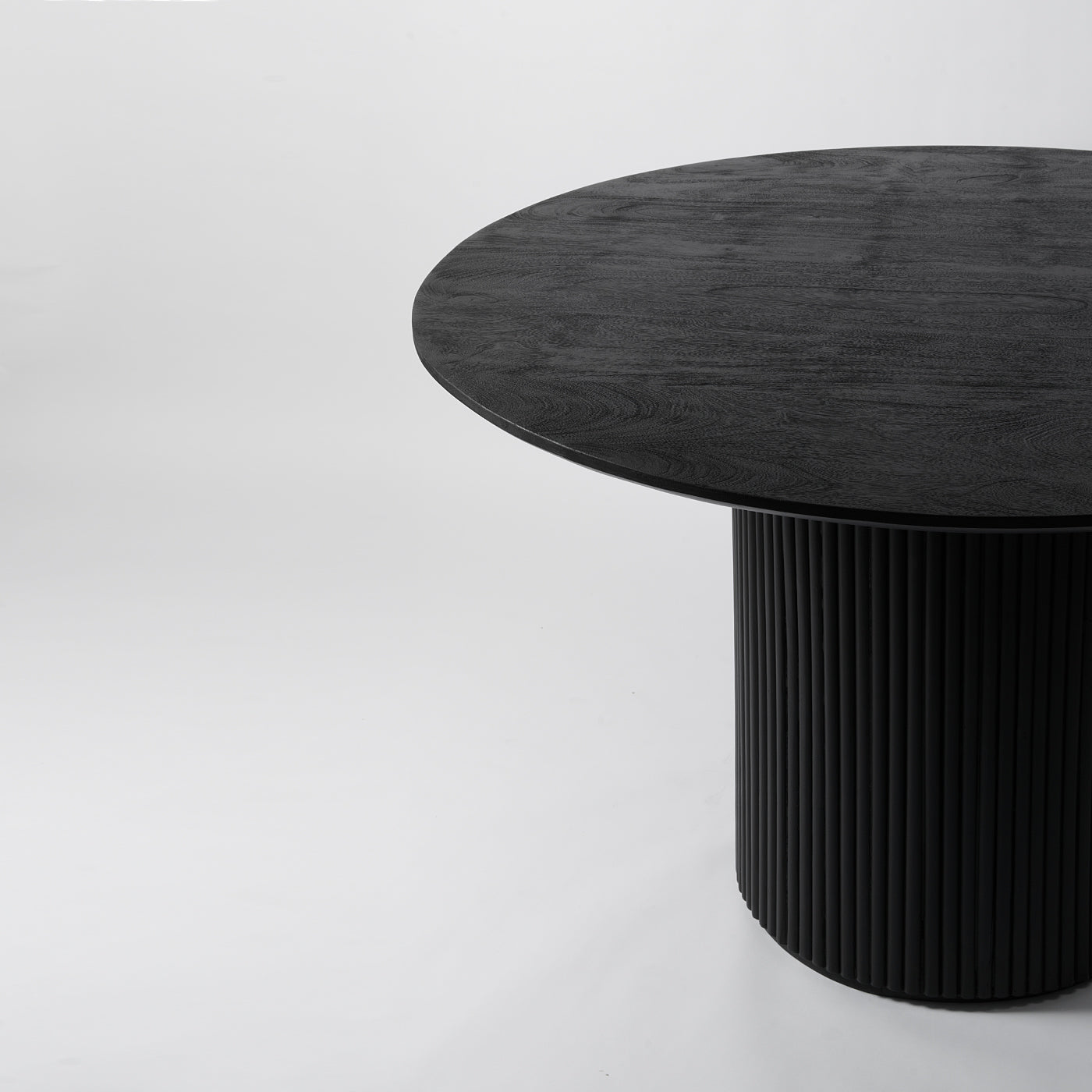 Black Round Dining Table