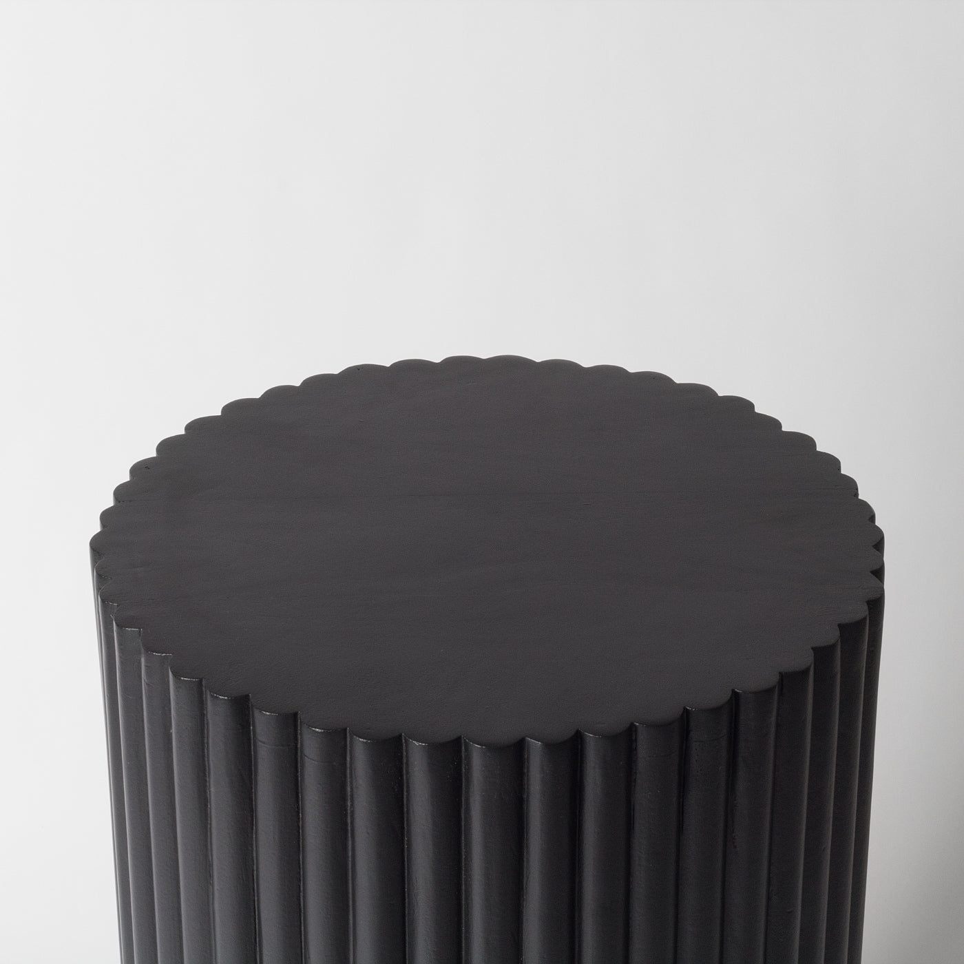 Black fluted pedestal