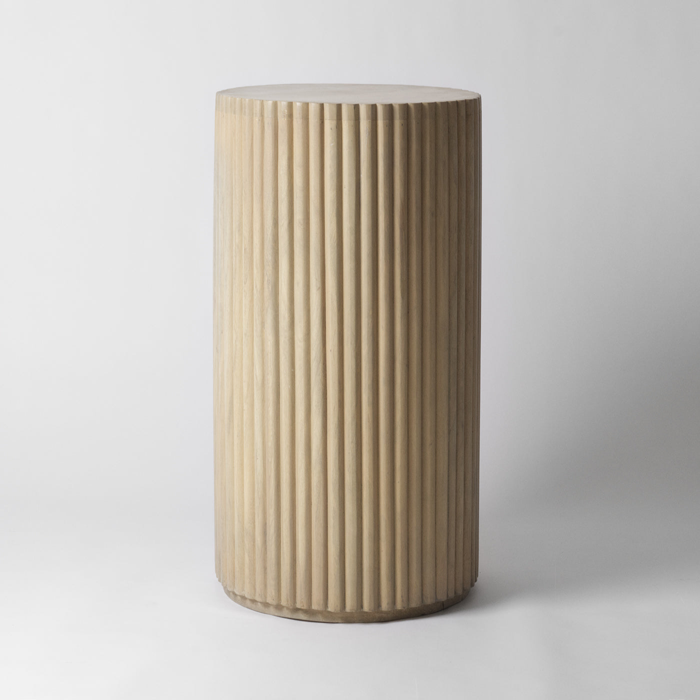 Ribbed Pedestal