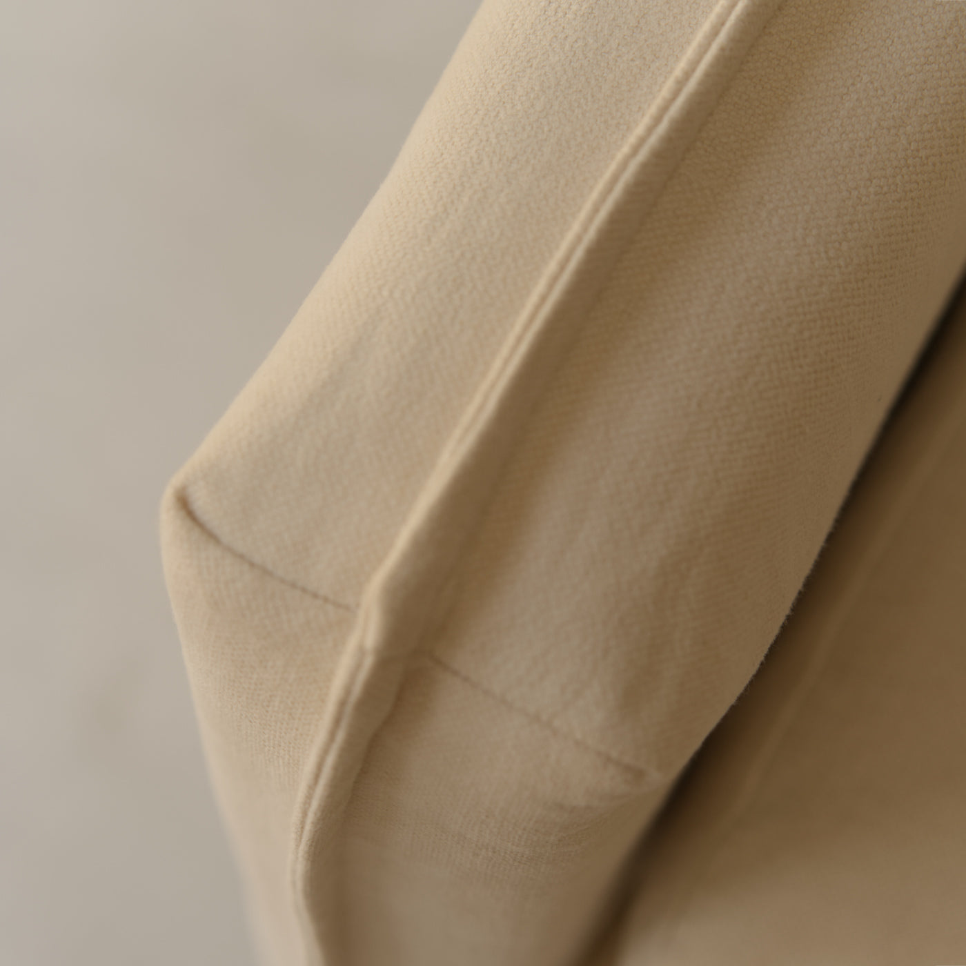 Modern 3-seater linen sofa
