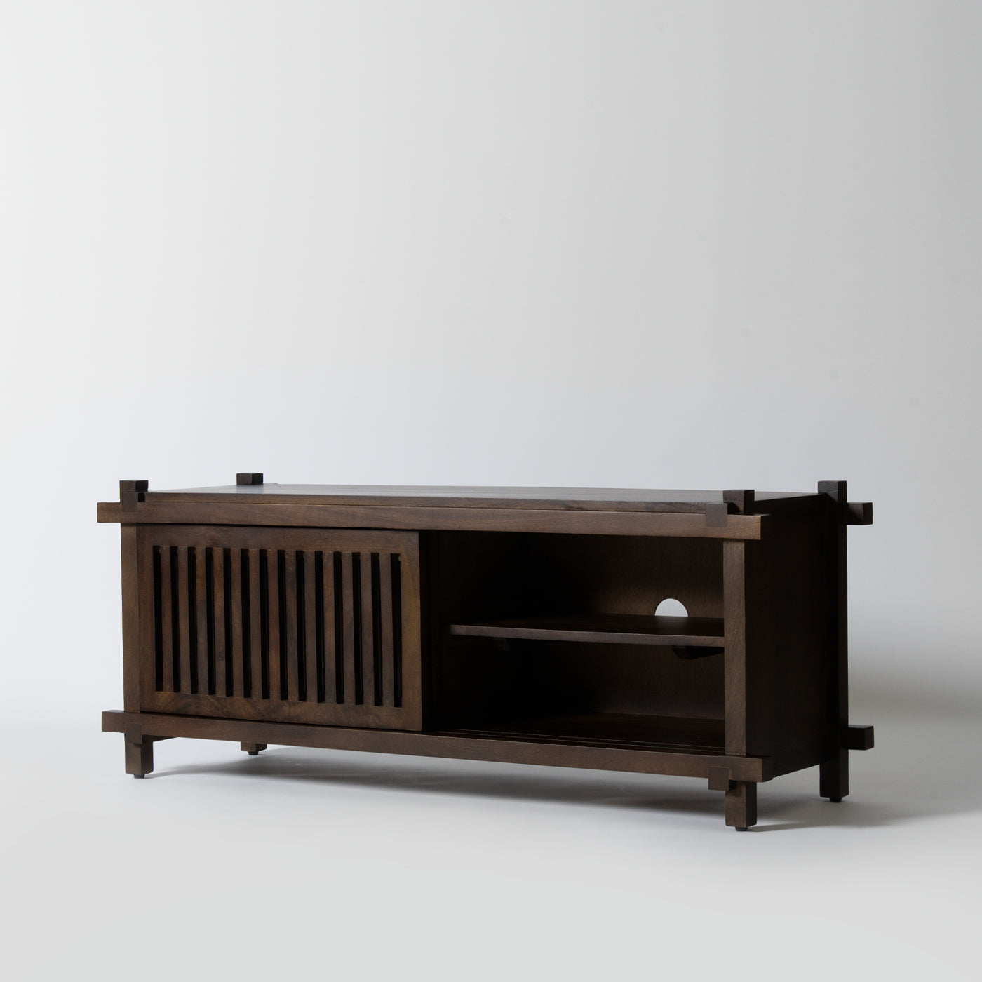 Sliding door media unit