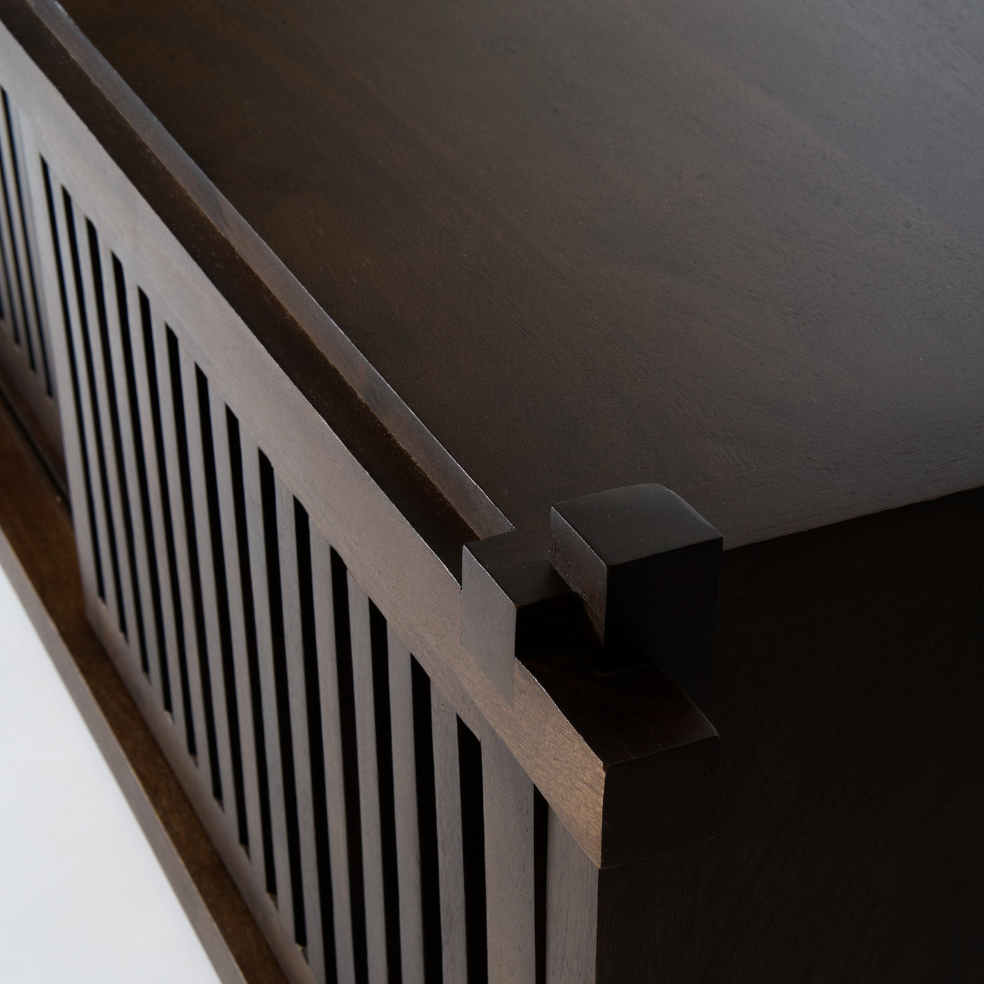 Sliding door TV unit