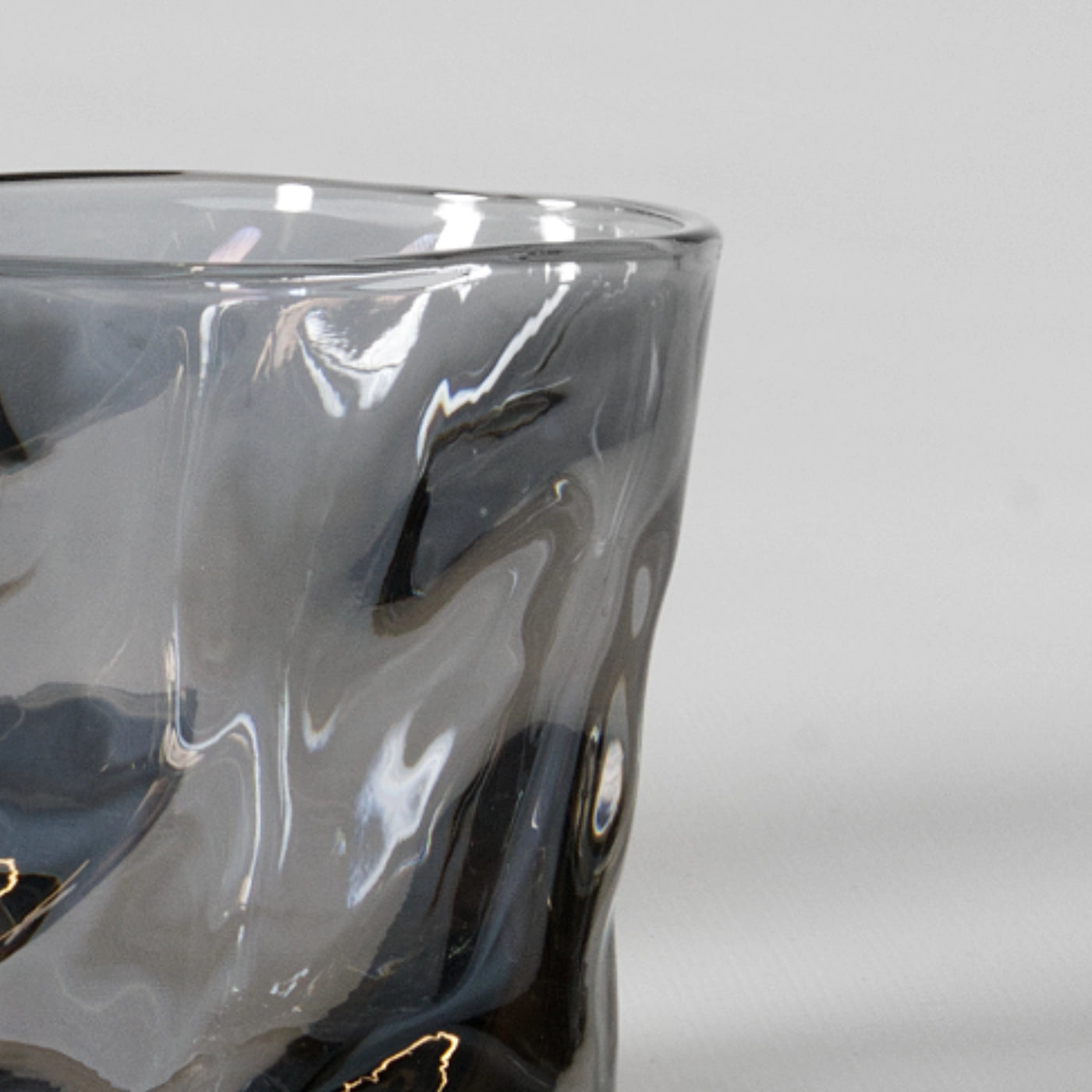Rippled glass tea light holder