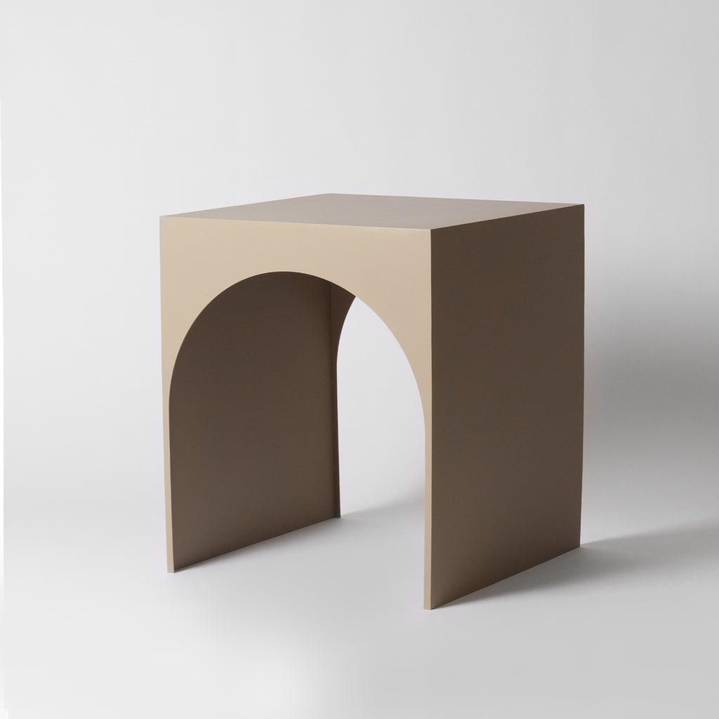 Arched side table beige 