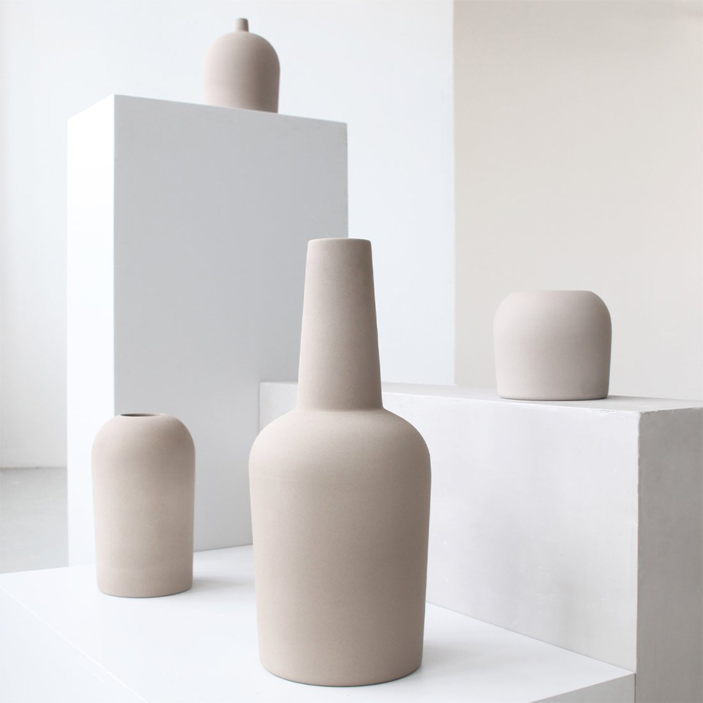 Flekk White Minimal Vase, Handmade | Vaunt Design